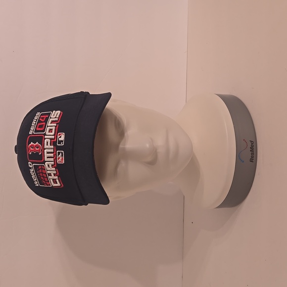 Boston Red Sox 2004 World Series Champions Hat - Picture 1 of 16